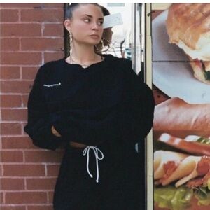 Heavy Manners Original Oversized Crewneck. Black. Size Large.